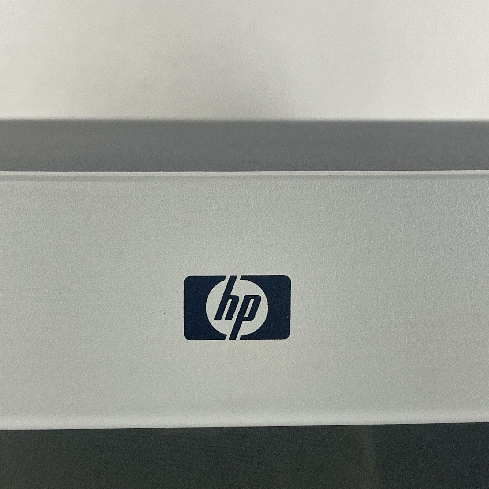 HP V72 P5303D PE1162U 16" CRT Monitor Tested Working5