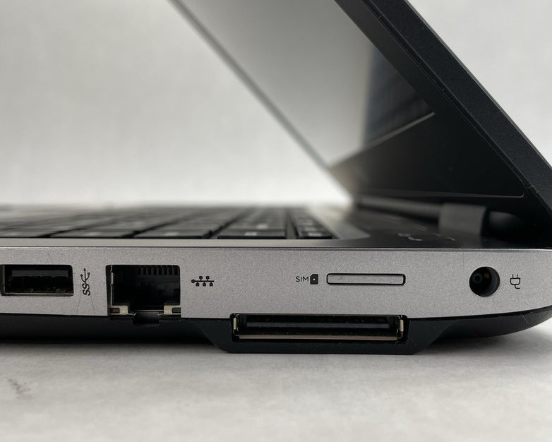 HP ProBook 640 G2 14" i5-6200U 2.30 GHz 4 GB RAM No SSD/OS/AC
