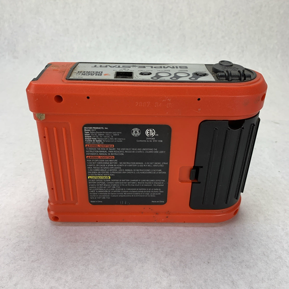 Black and Decker Simple Start Portable Battery Booster BB7P4
