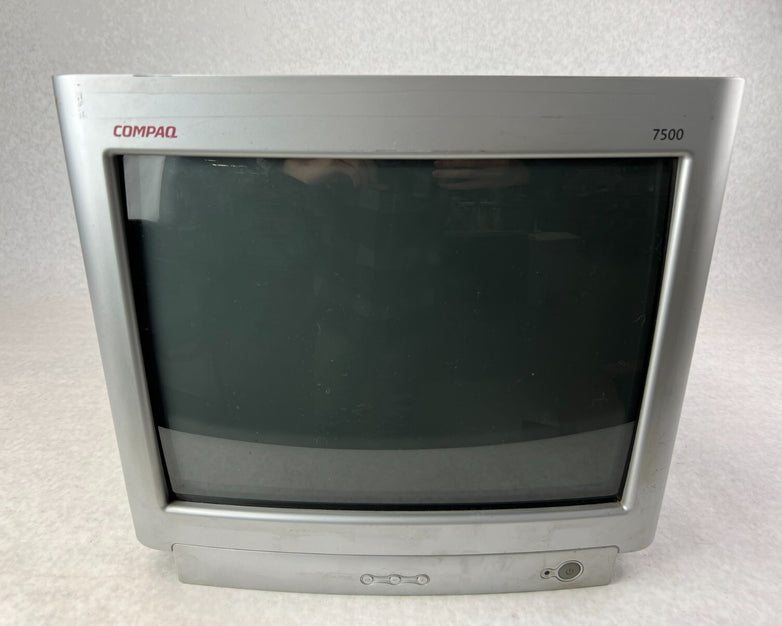 HP Compaq CV7500 17" Color Monitor 262243-339 1024x768 @85Hz NO STAND