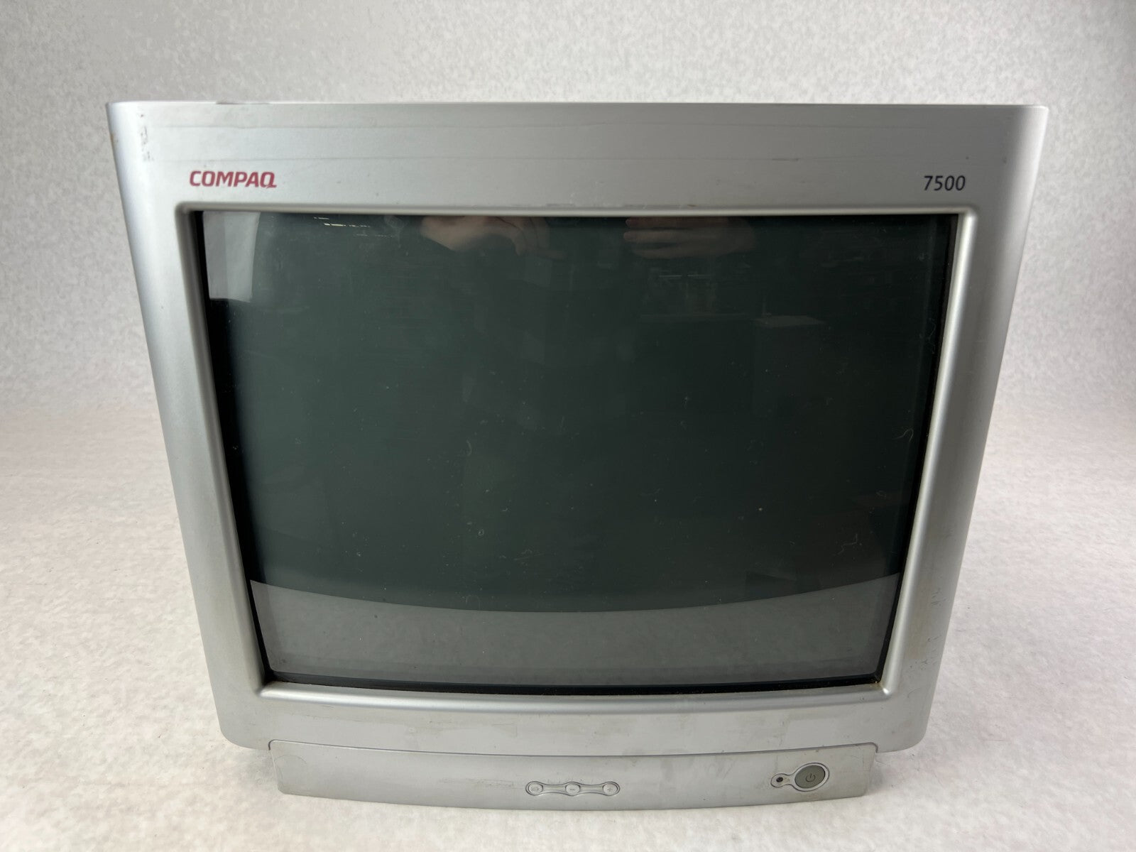 HP Compaq CV7500 17" Color Monitor 262243-339 1024x768 @85Hz NO STAND