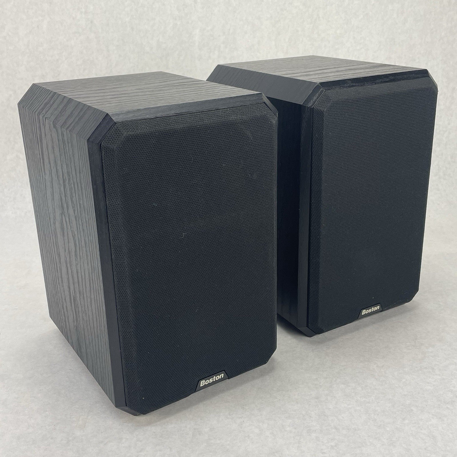 2 - Boston Acoustics Inc. HD5 Black Speakers 8 Ohms GUC0