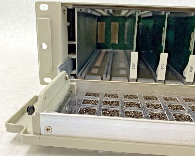 Leitch FR-6804-1 Digital Glue with 8x DDA-5001 Non-relocking DA cards