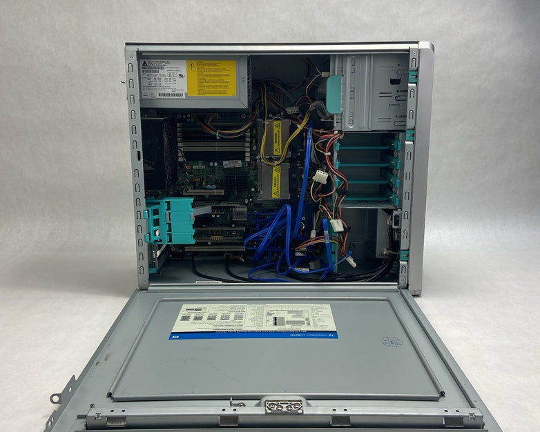 HP Workstation xw8200 MT 2x Intel Xeon 3.2GHz 3GB RAM No HDD No OS Quadro NVS 28