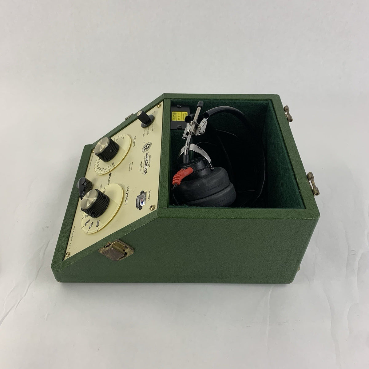 Eckstein Bros. Model 60 Miniature Audiometer Screening/Threshold - Tested9