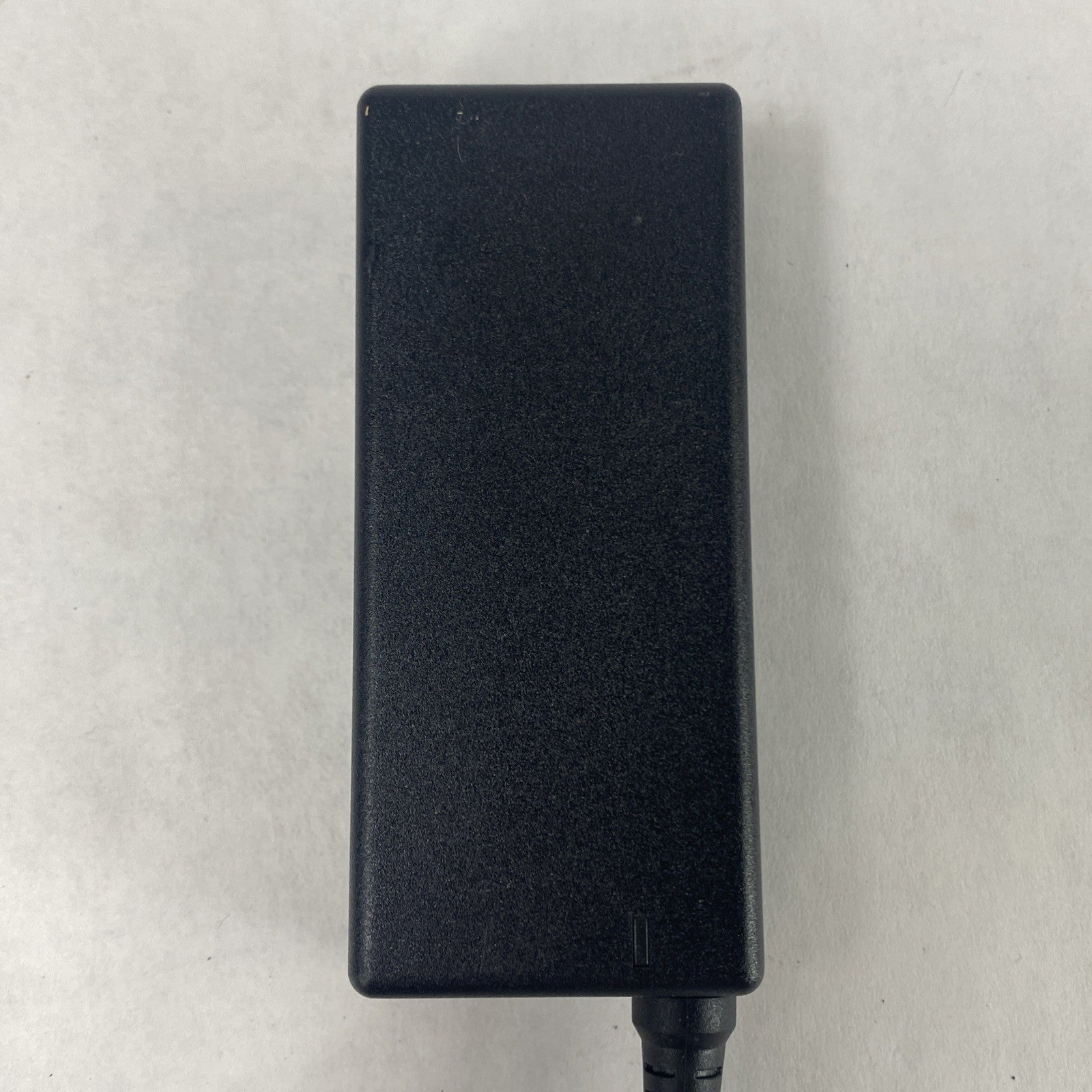 Dell LA65NS2-01 65W AC Adapter No Power Cord Lot of 82