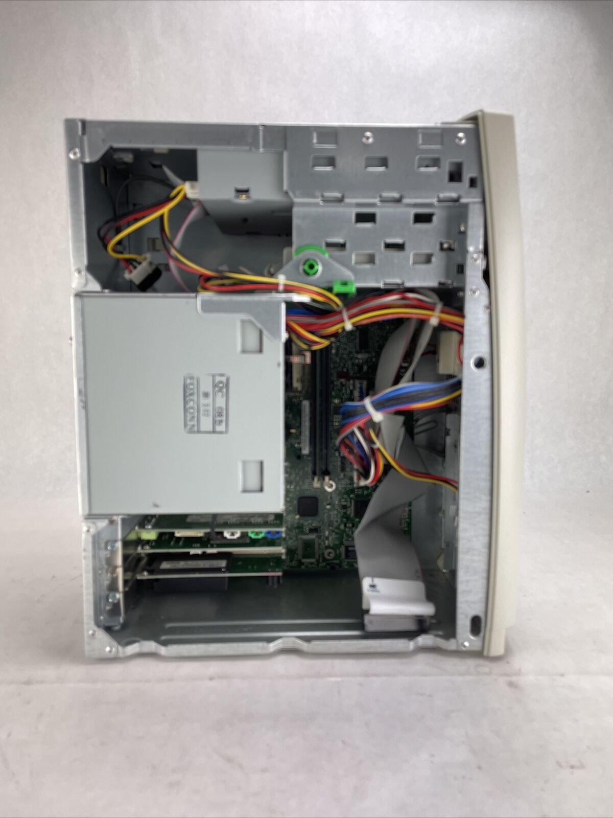 Dell Dimension L700CXE MT Intel Celeron 700MHz 128MB RAM No HDD No OS