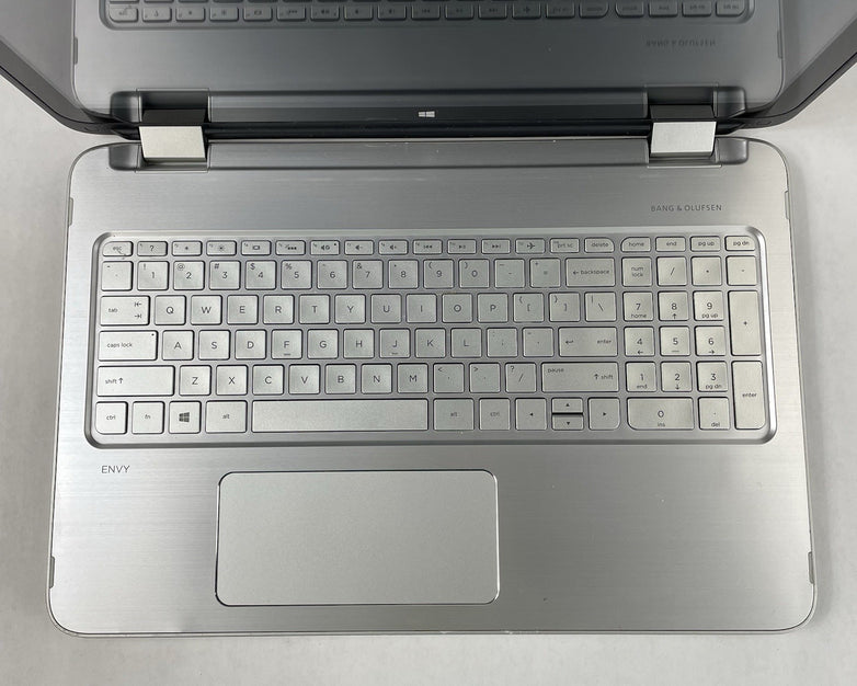 HP ENVY 15-u473cl 15.6" i5-6200U 2.30 GHz 12 GB RAM No SSD/OS/AC