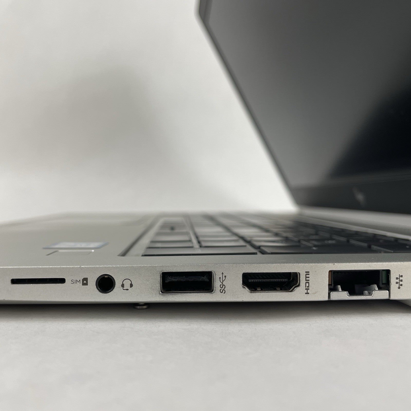HP EliteBook 850 G6 15.6" i5-8365U 1.60 GHz 8 GB RAM No SSD/OS/AC - Hinge7