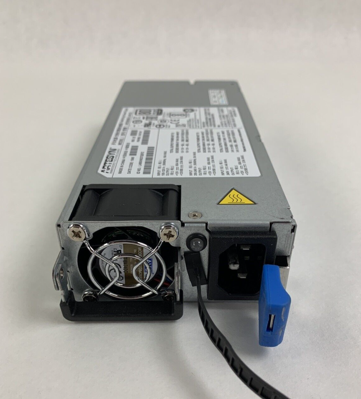 Artesyn MC800B6-3-4R-02 80 Plus Titanium 800W Switching Power Supply Tested