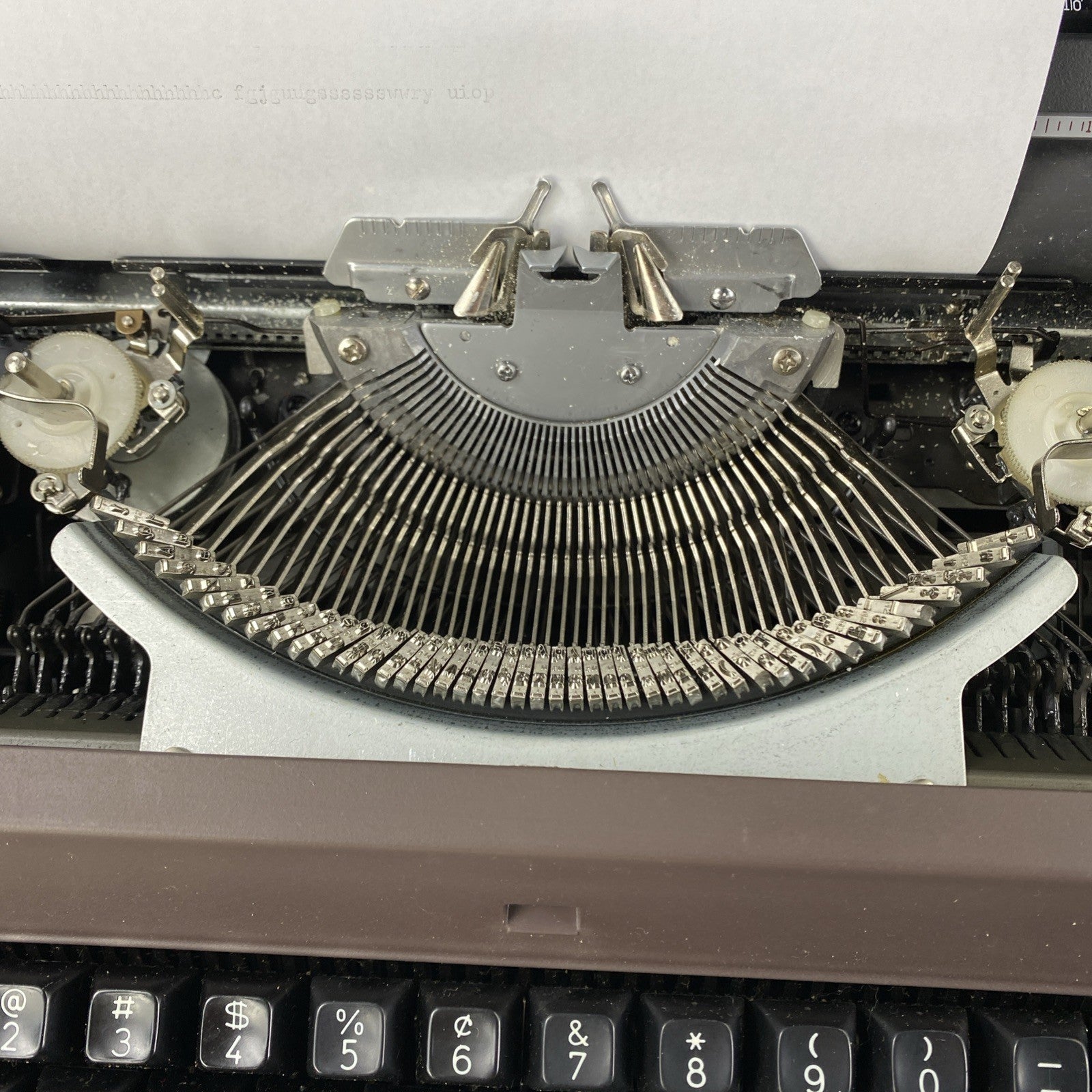 Brother Electric Typewriter 3800 110-120V4
