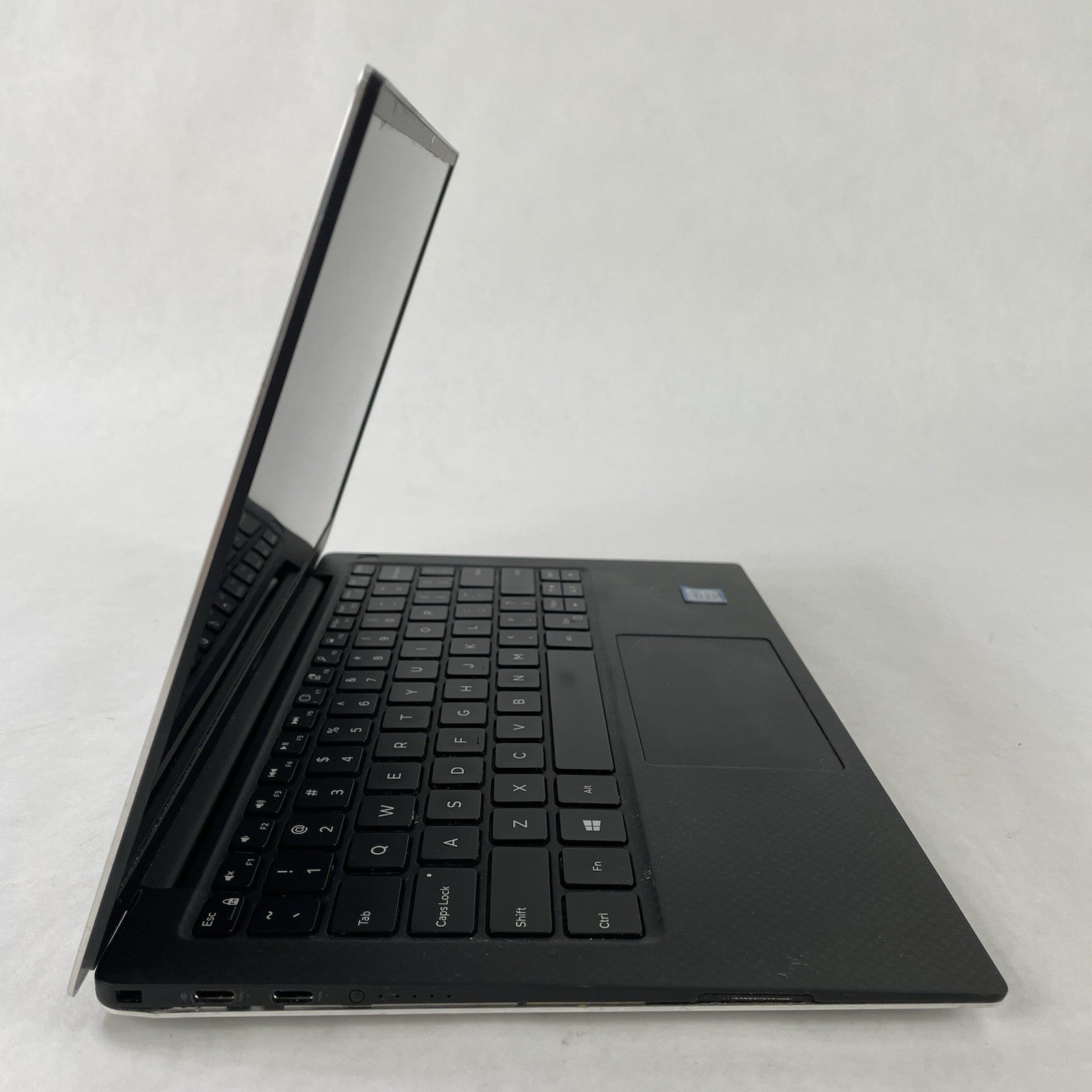 Dell XPS 13 9380 13.3" i7-8565U 1.80GHz 16GB RAM No SSD No OS No Batt Bad Corner8
