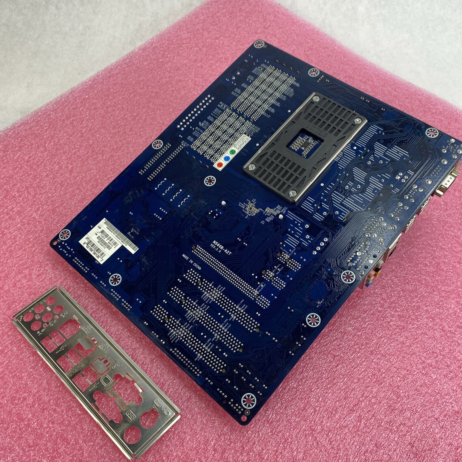 Biostar TF560 A2+ Motherboard AMD Athlon 64 x2 2.21GHz 4GB RAM w/ Shield