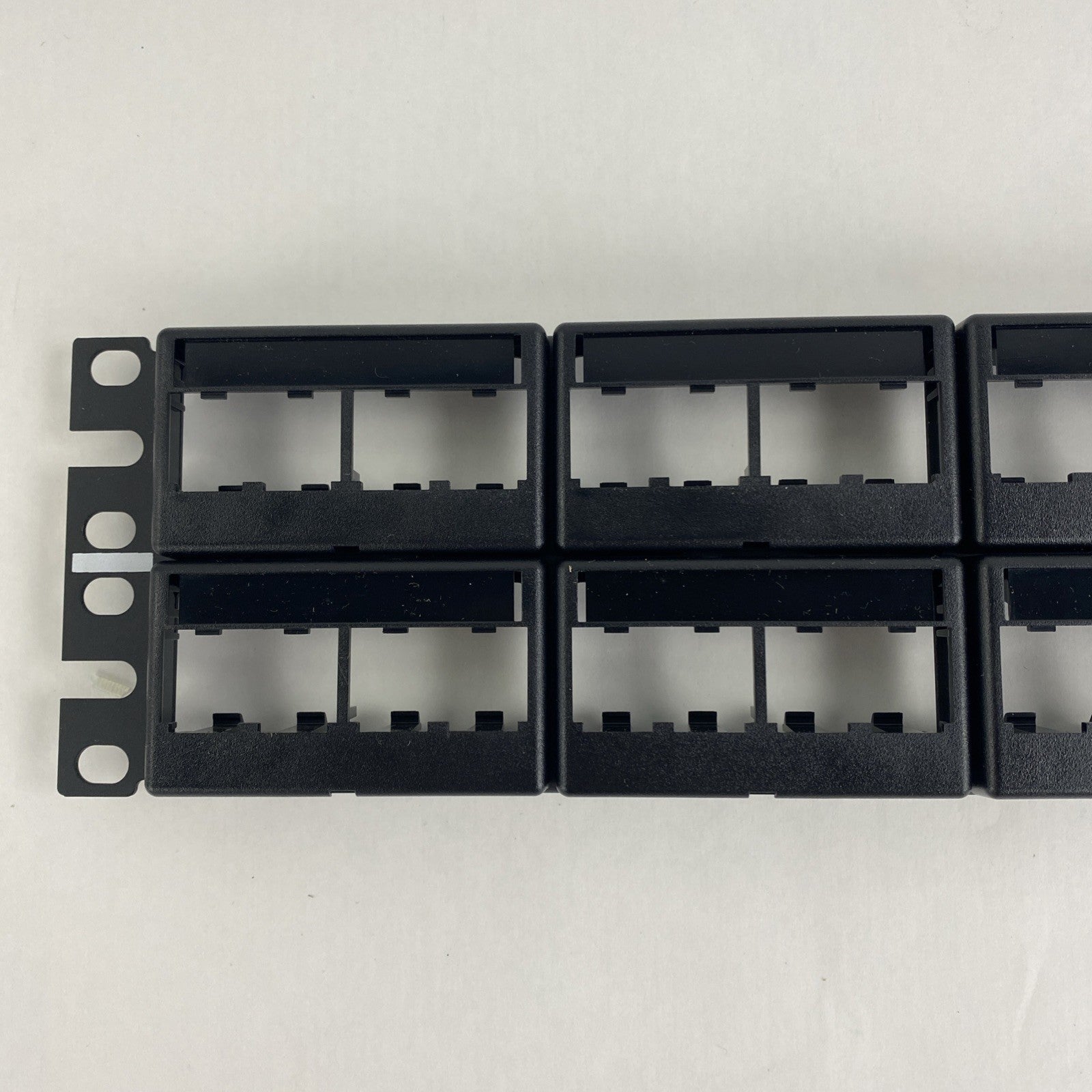 Panduit CPPL48WBLY Patch Panel Mini-Com Rack Mt 48 Port6