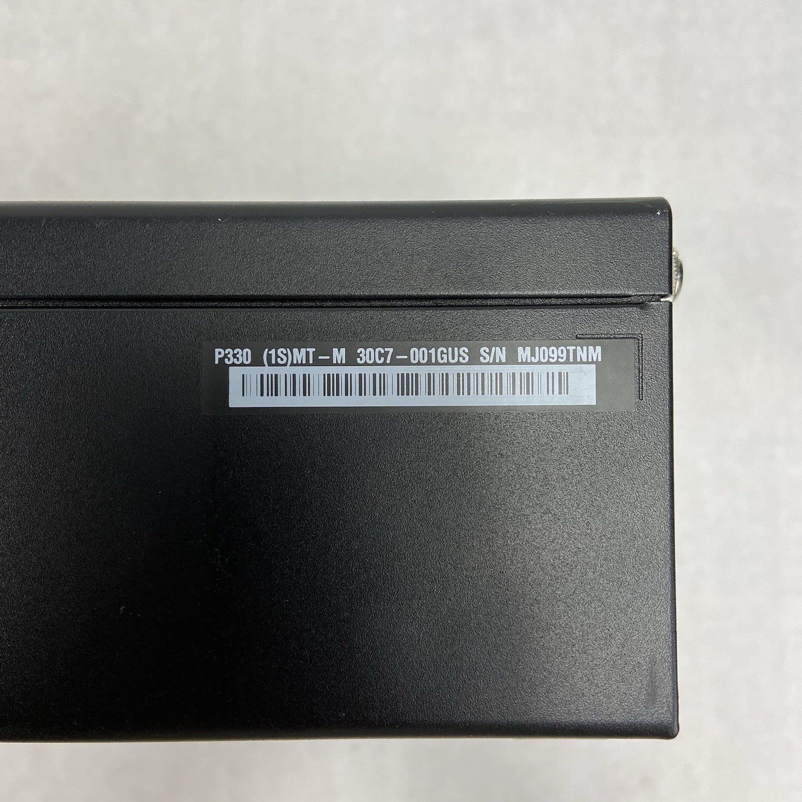 Lenovo ThinkStation P330 SFF Intel Core i5-8500 3GHz 8GB RAM No HDD/OS4