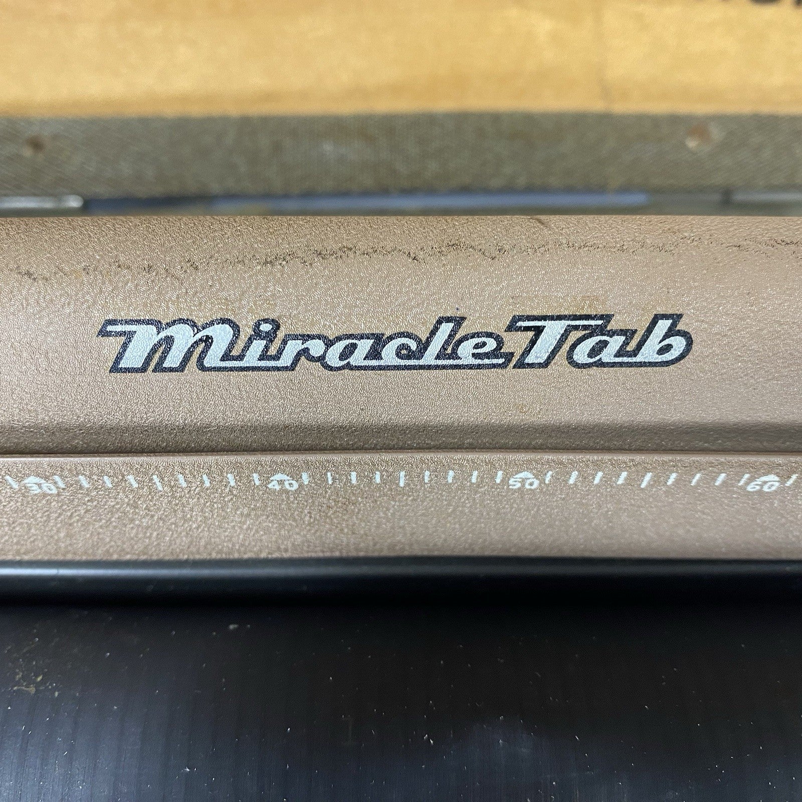 Remington Quiet Riter Miracle Tab Manual Typewriter with Case and Key Untested