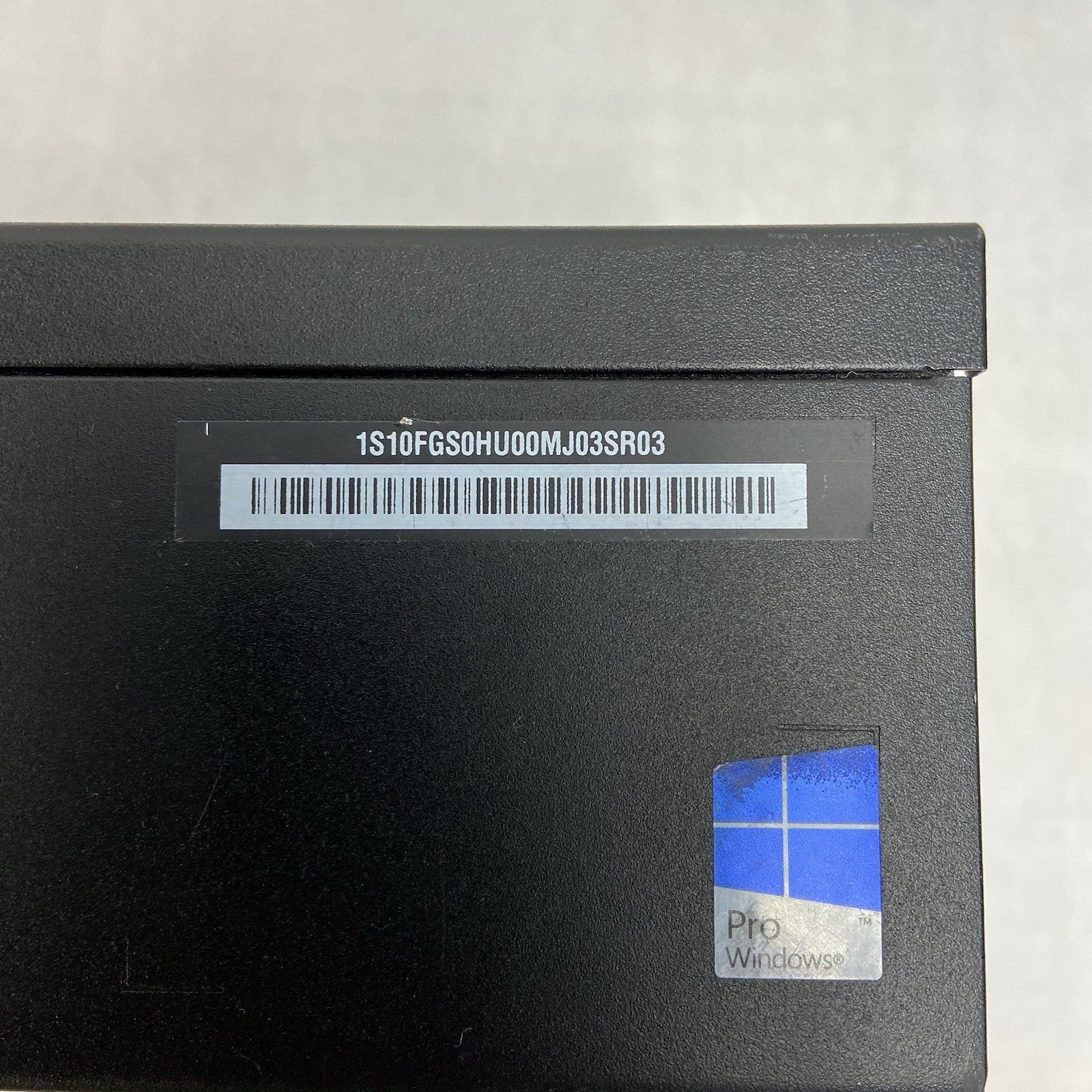 Lenovo ThinkCentre M900 SFF Intel Core i5-6500 3.2GHz 8GB RAM No HDD No OS3