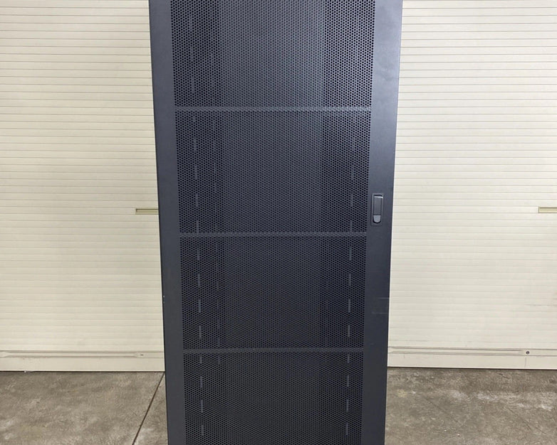 IBM 45D3122 36U Rack IT Network Server Cabinet