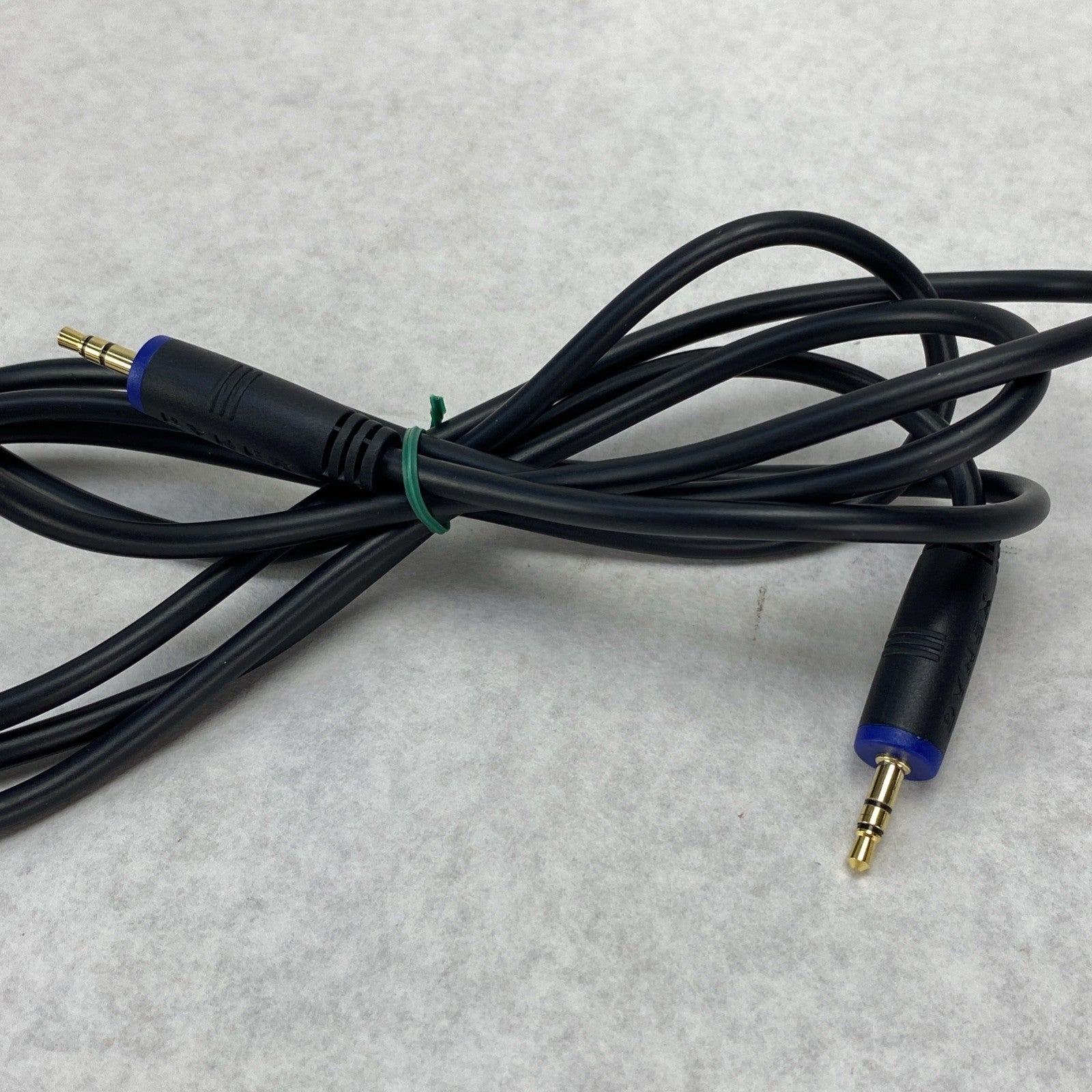 StarTech VGA2HDMIPRO ConvergeAV VGA To HDMI AV Converter/Scaler - With Cables 15