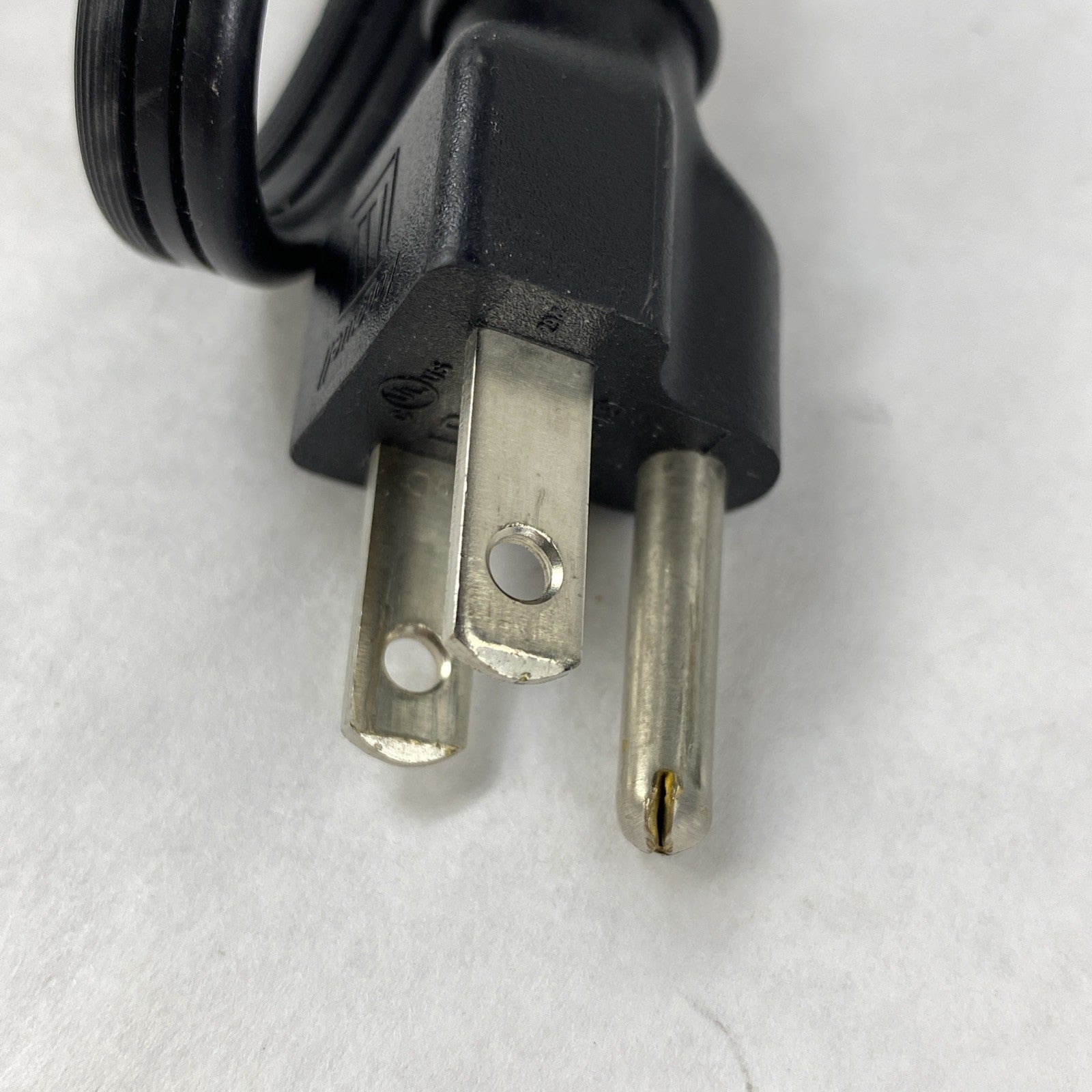 HP TPN-AA06 65W 19.5V 3.33A 4.5mm Laptop AC Adapter w/ Power Cord - Lot of 65