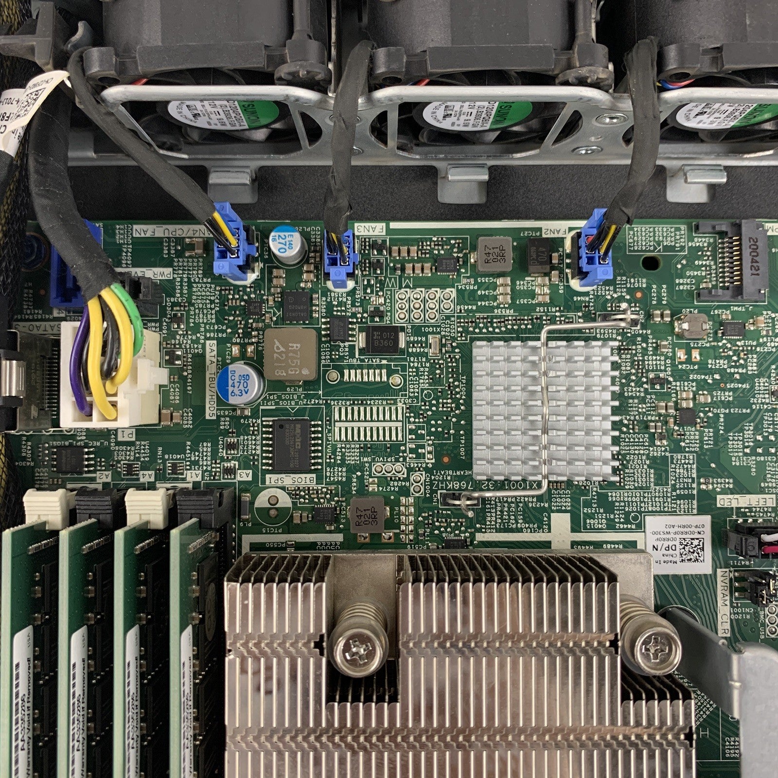 Dell PowerEdge R240 1U Server Xeon E-2246G 3.6 GHz 64 GB DDR4 No OS No HDD Bent