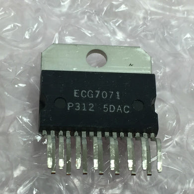 Sylvania ECG7071  Integrated Circuits   Lot of 2  NOS