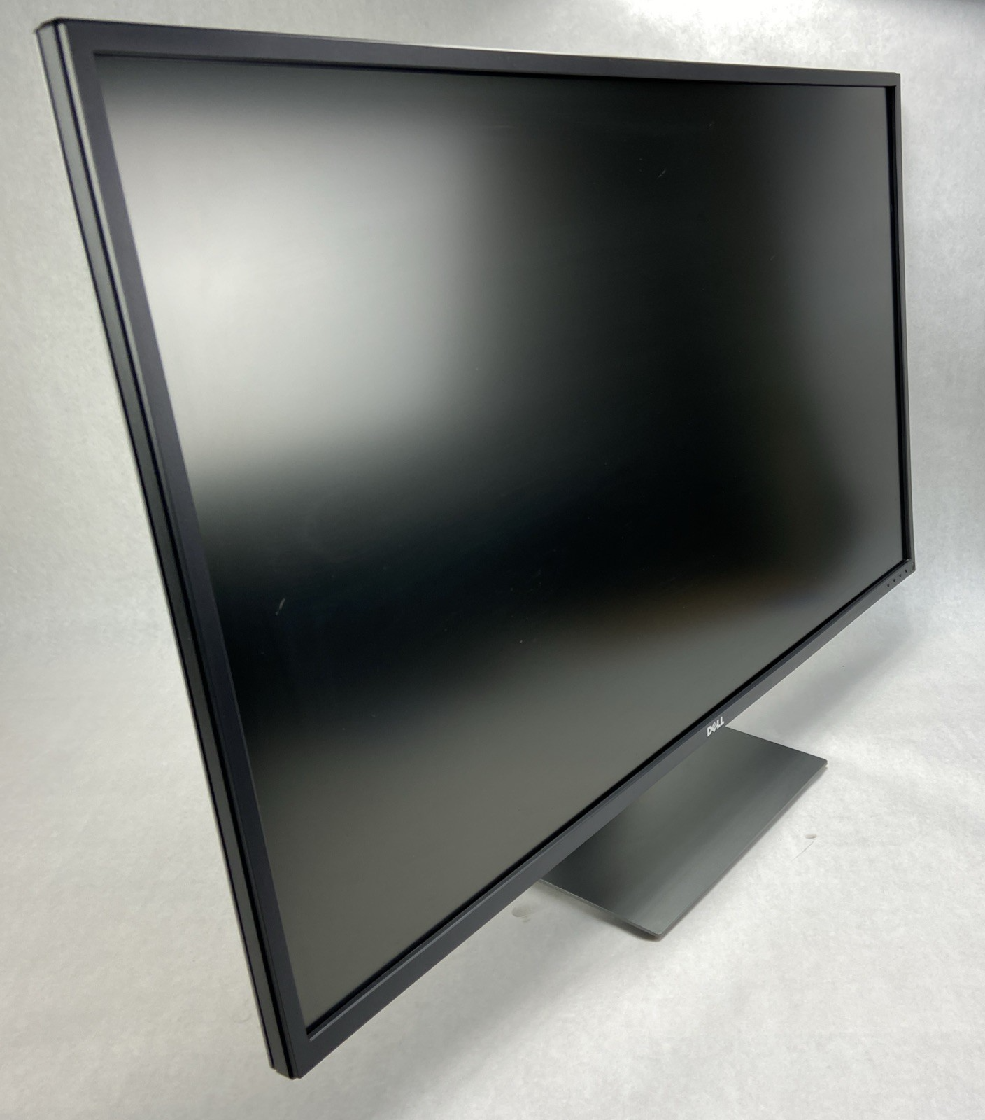 Dell Flat Panel Multi Client Monitor P4317Qc 43" In 4k UHD 3840x2160 With Stand