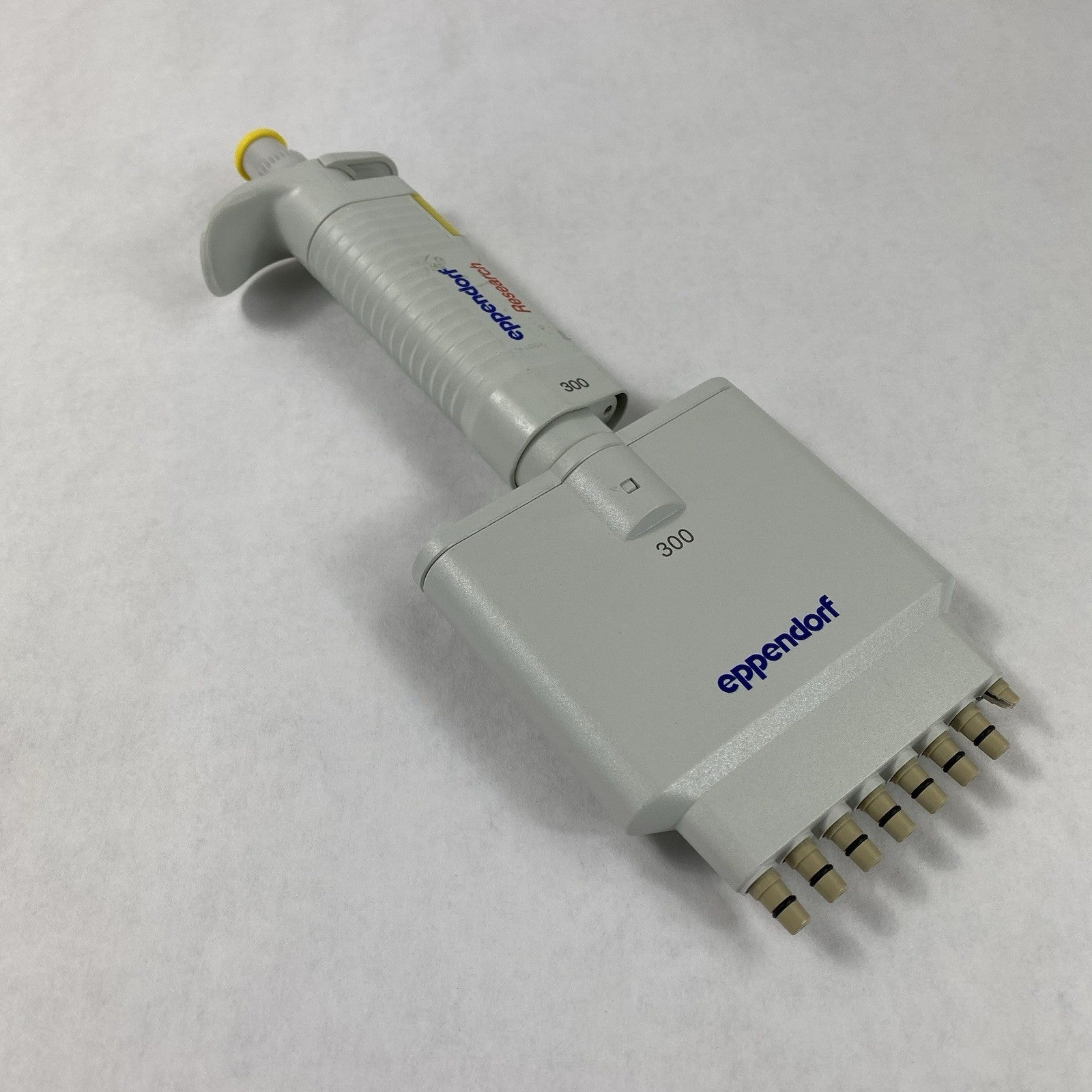 Eppendorf Research 300 30-300 uL 8-Channel Pipette - Parts or Repair