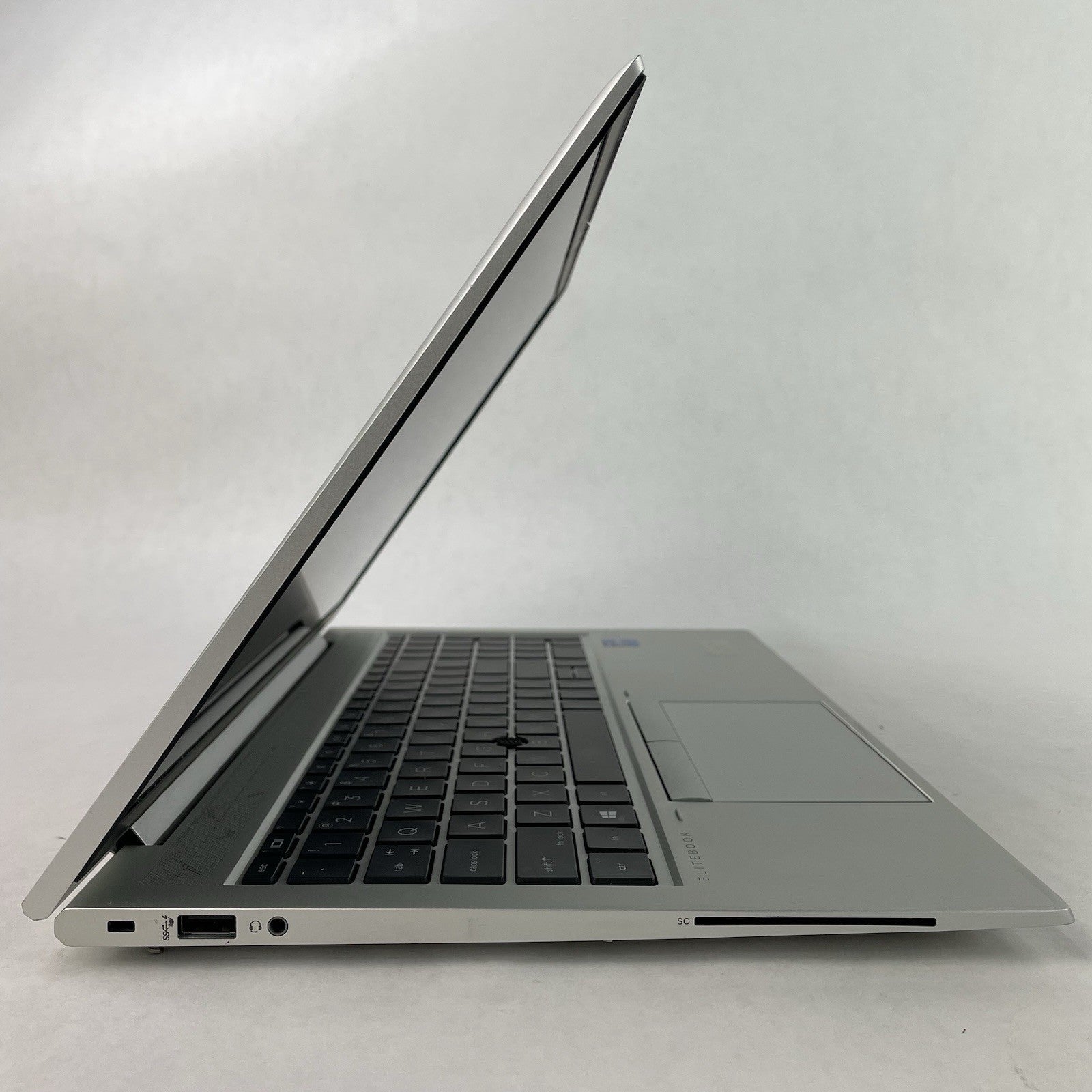HP EliteBook 850 G8 15.6" i7-1185G7 3.00 GHz 8 GB RAM No SSD/OS/AC - Bad USB3