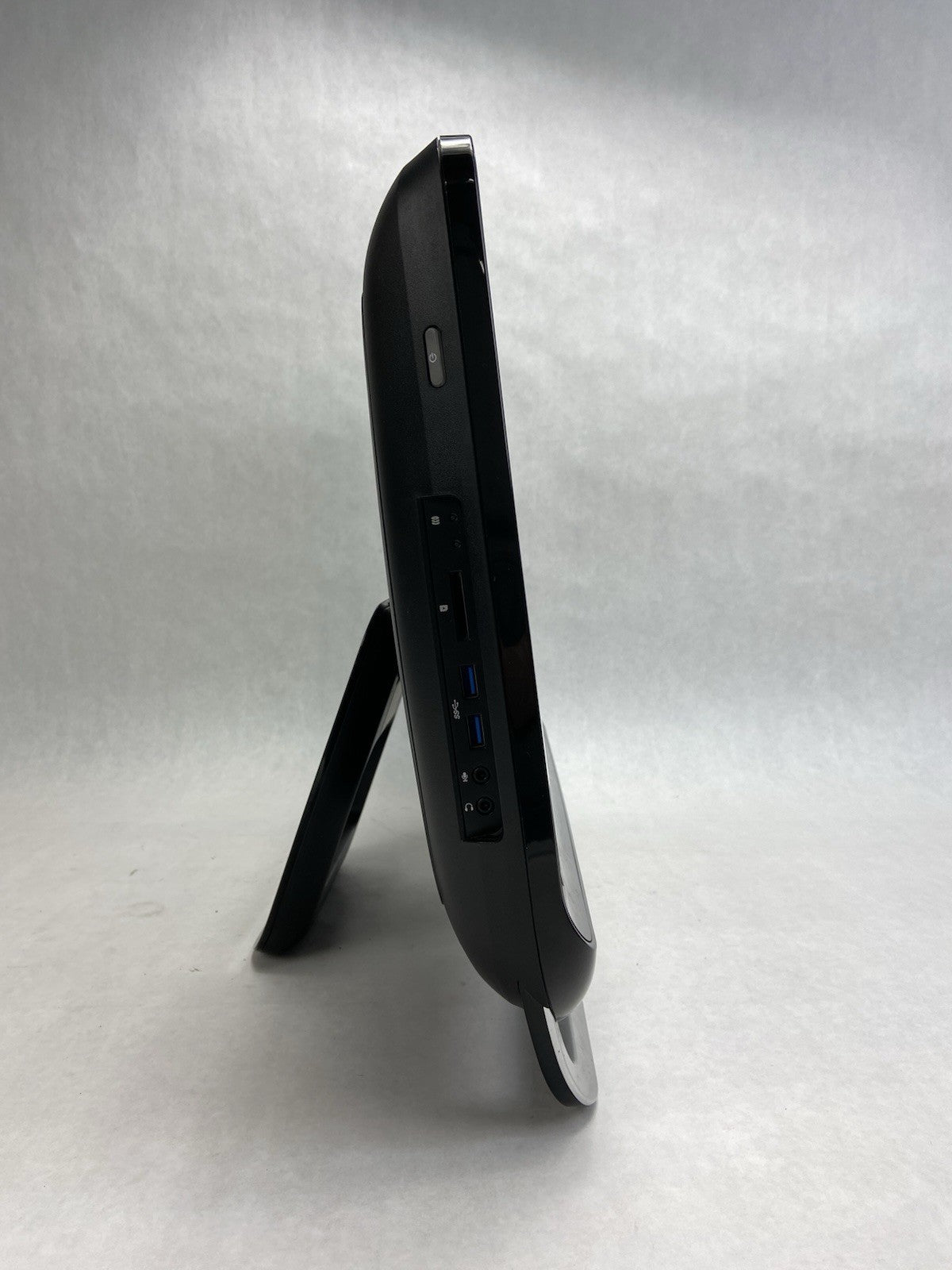 HP 1155 18.5" AIO AMD E1-1500 1.48GHz 4GB RAM No HDD No OS6