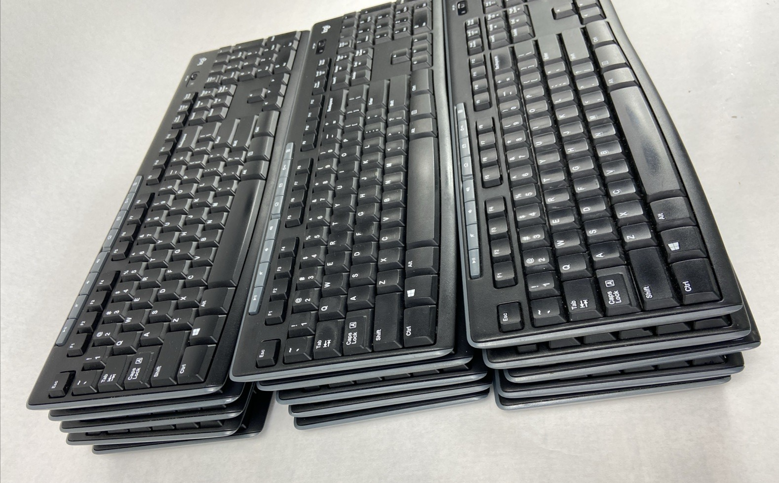Lot of 15 Logitech K270 Wireless Keyboards  - Dongles Included -  Needs Pairing