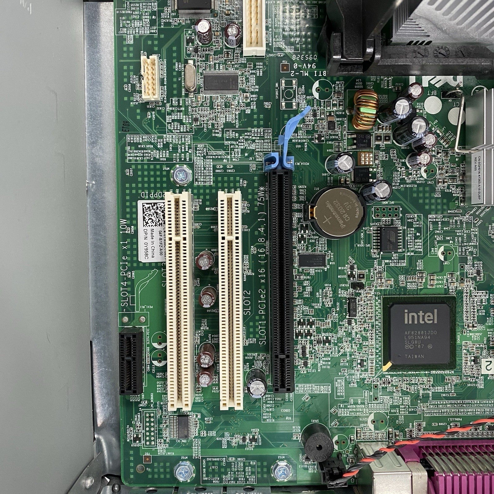 Dell OptiPlex 960 MT Core 2 Quad Q9650 3.00GHz 8GB RAM No HDD No OS