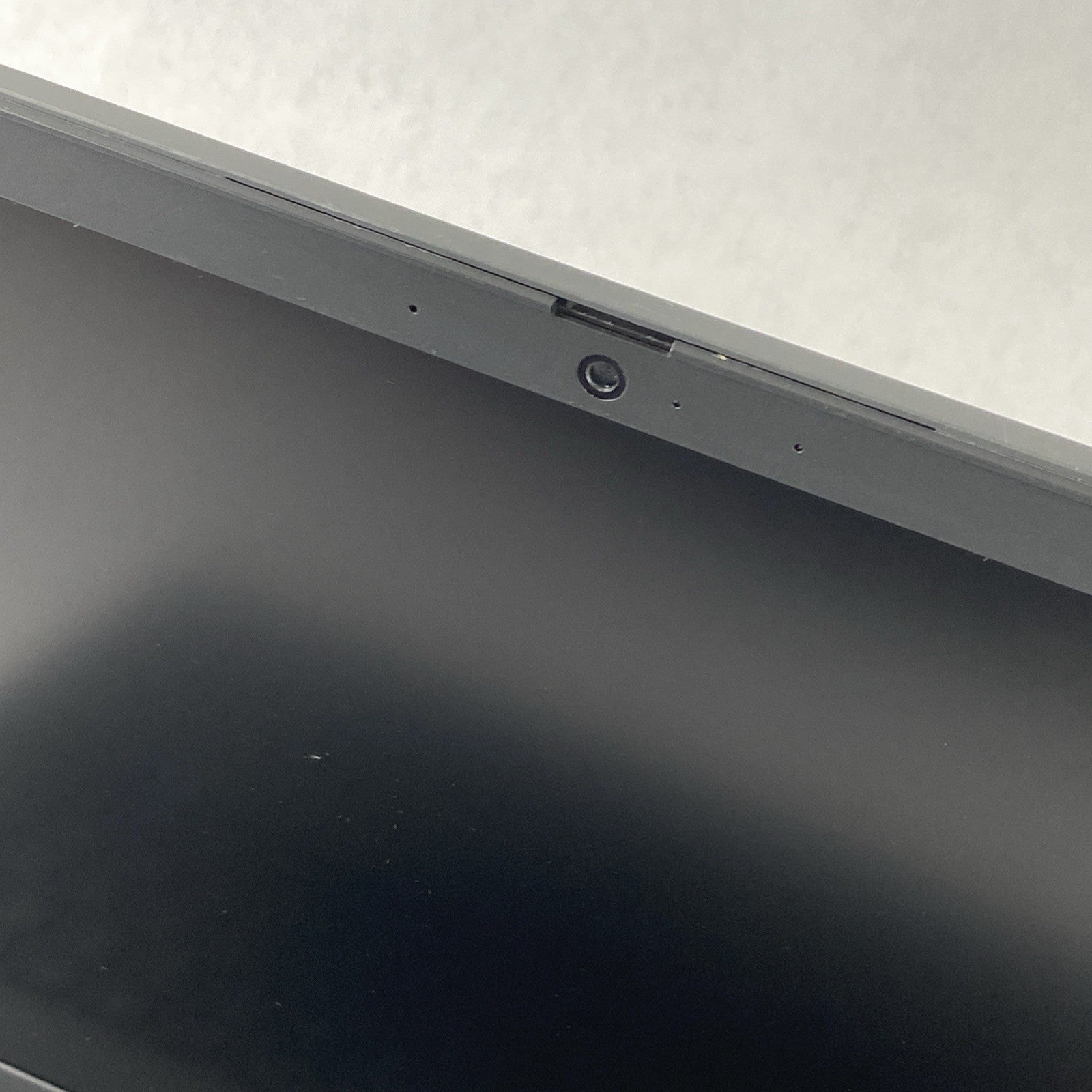 Dell Latitude 3540 Intel Core i5-1335U 3.96 GHz 16 GB RAM 15.6" No SSD No OS