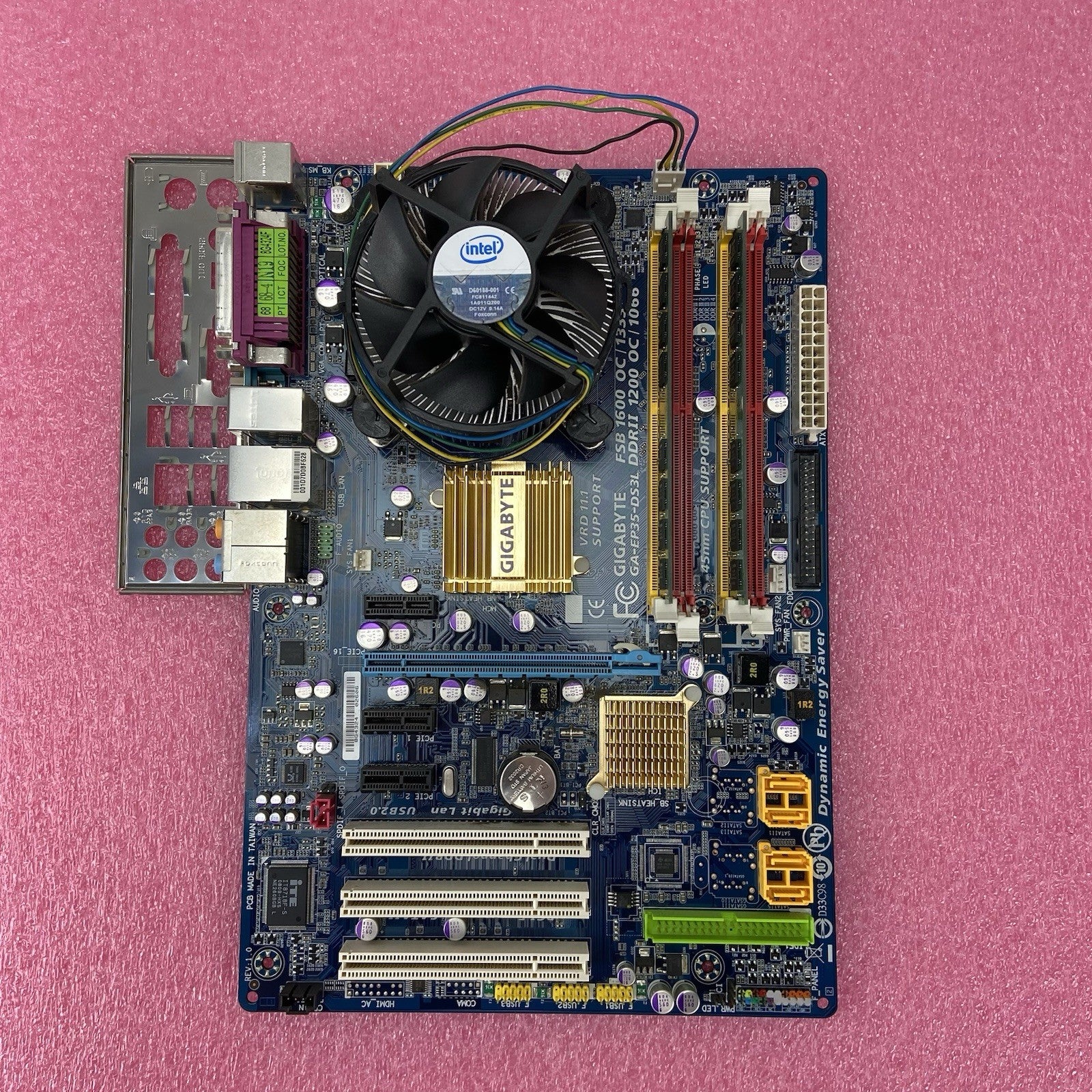 Gigabyte EP35-DS3L Motherboard Intel Core 2 Quad Q6600 2.4GHz 2GB RAM w/Shield5
