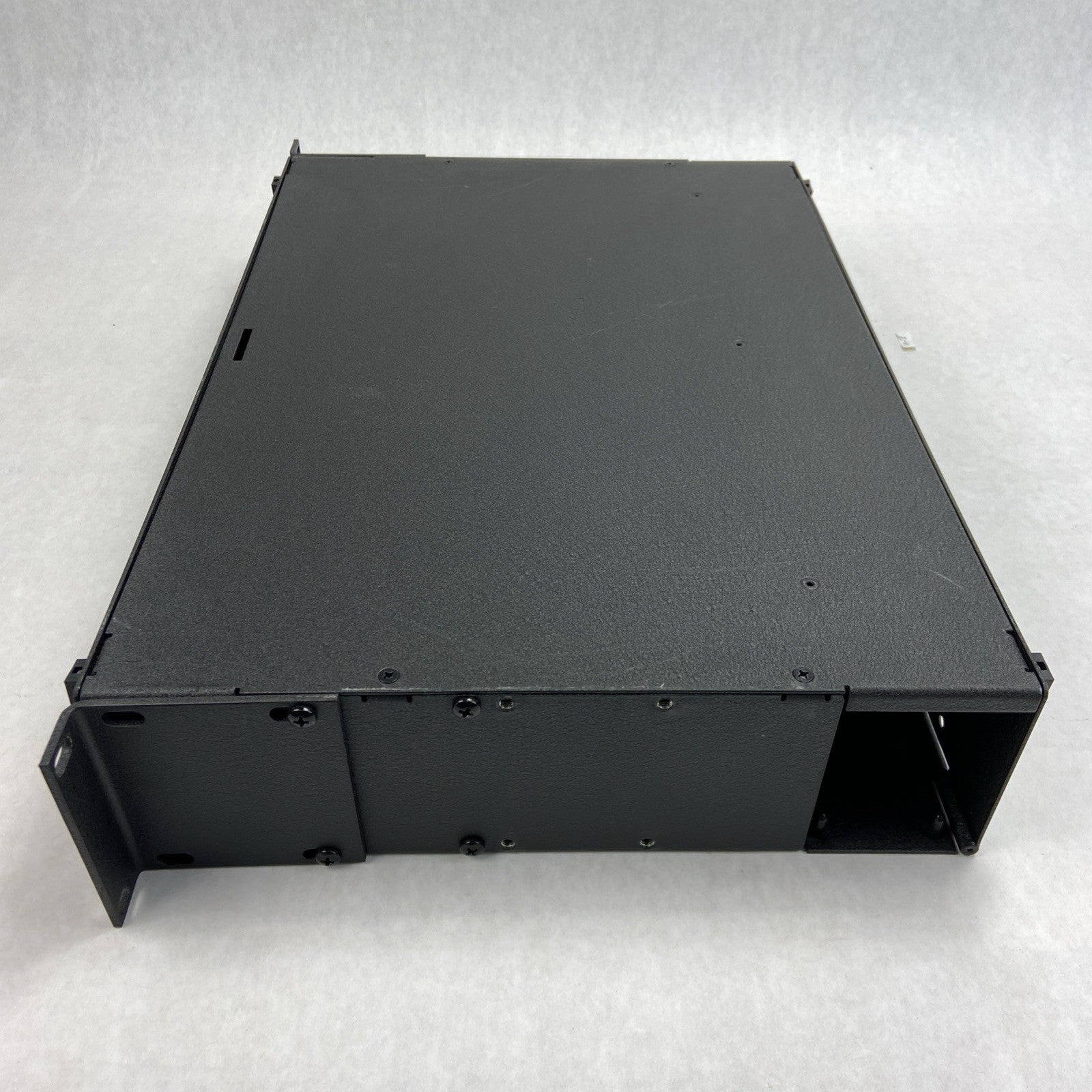 Corning Lanscape CCH-02U 2 Rack Unit Closet Connector Housing