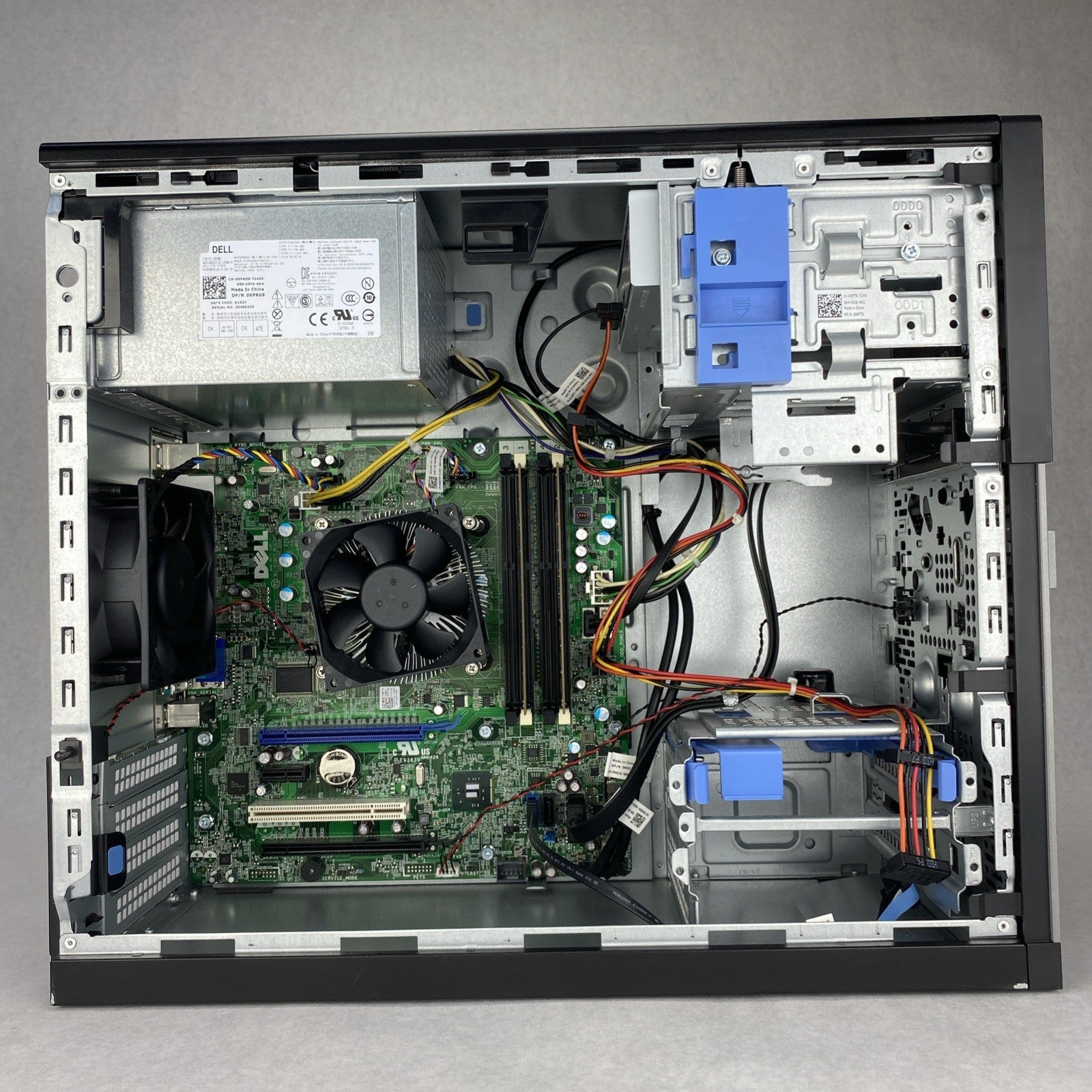 Dell OptiPlex 7020 MT Intel Quad Core i7-4790 3.60GHz 8GB RAM DVDRW No HDD No OS