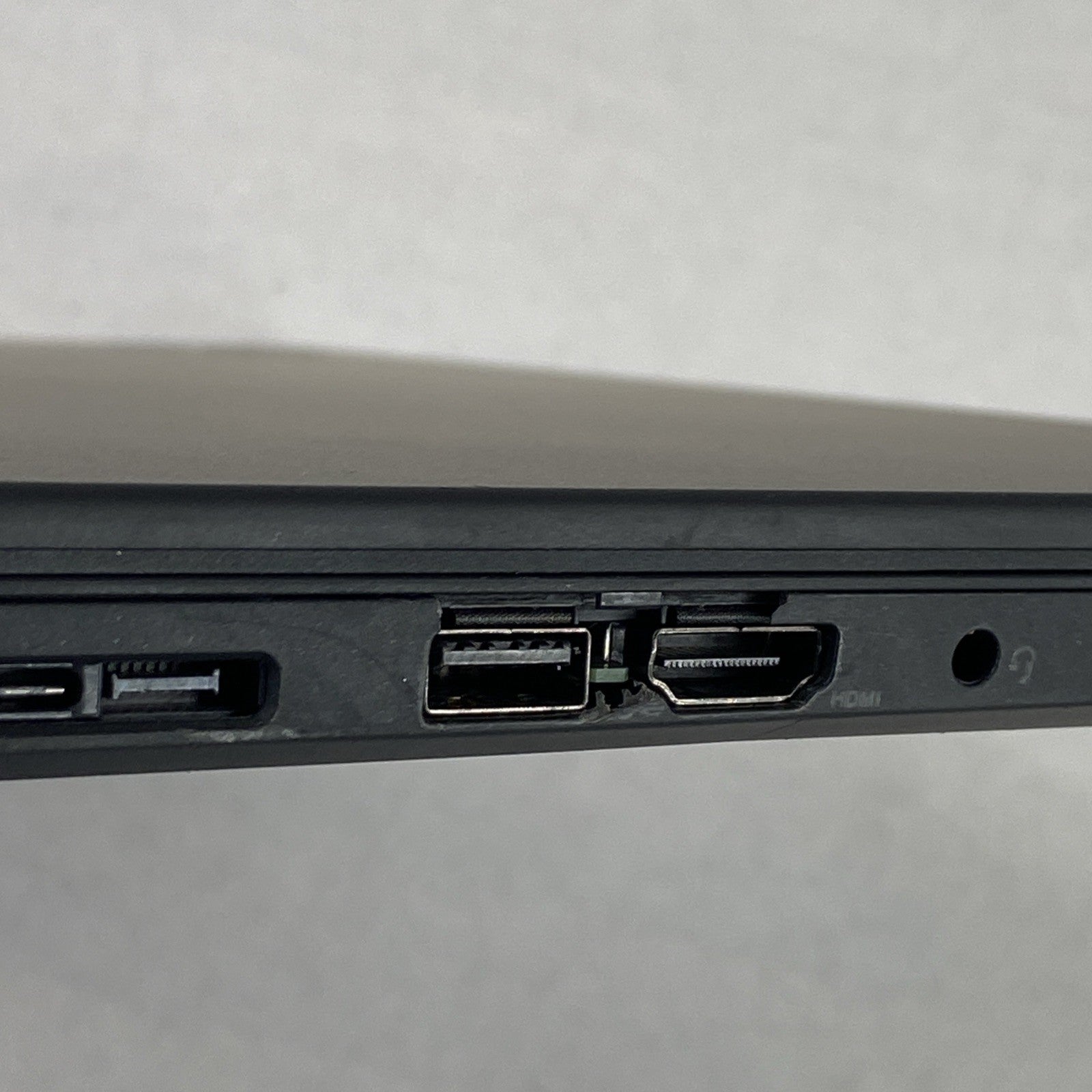 Lenovo ThinkPad T14 Gen 1 i5-10310U 1.70 GHz 8 GB RAM 14" No Batt. No SSD No OS
