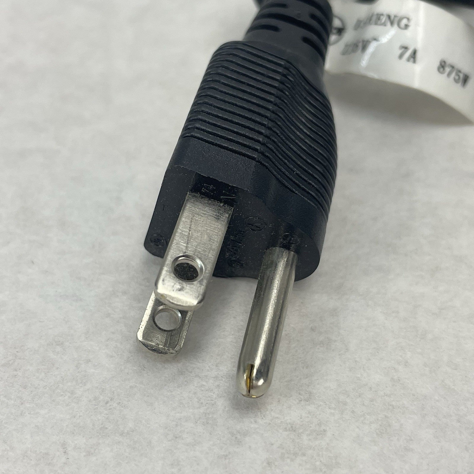 LiteOn  PA-1131-07 19v 6.3a AC Adapter2