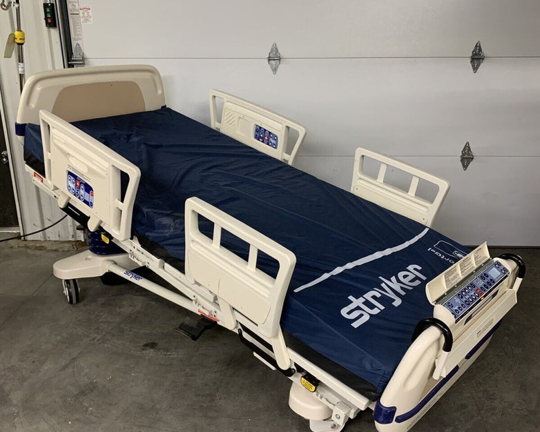 Stryker Epic Bed 2030 Critical Care Hospital Bed Comfort Gel Semi Bad Hydraulic
