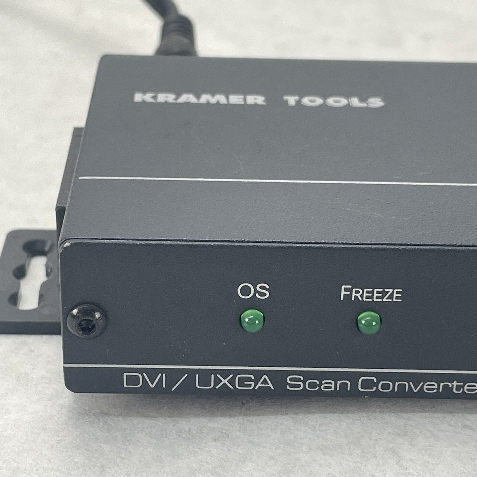 Kramer Tools VP-506 DVI/UXGA Compact Video Scan Converter3