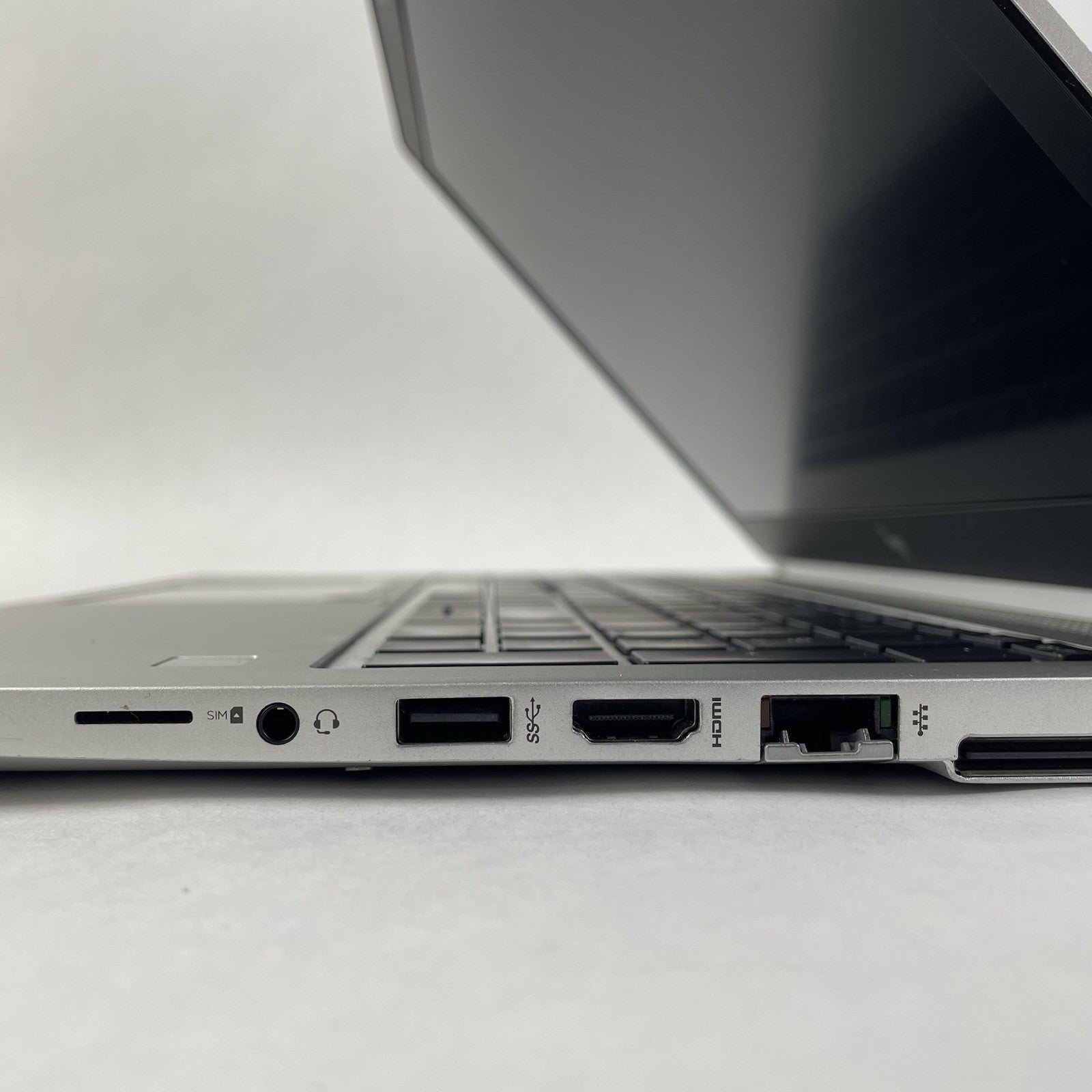 HP EliteBook 850 G6 15.6" i5-8365U 1.60 GHz 8 GB RAM No SSD/OS/AC - Bad Corner5