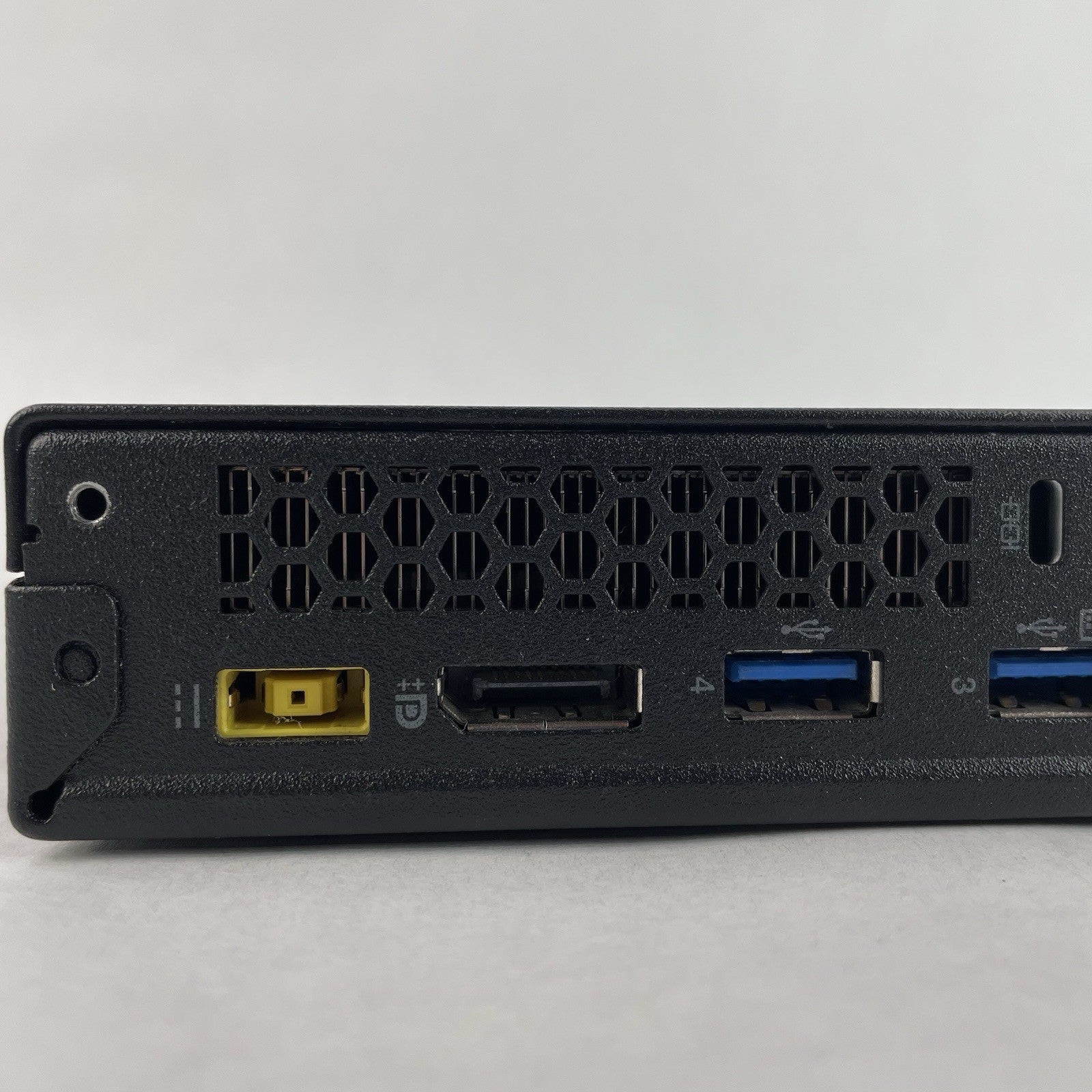 Lenovo ThinkCentre M83 Micro i5-4570TE 2.70 GHz 4 GB RAM No SSD/OS/AC7