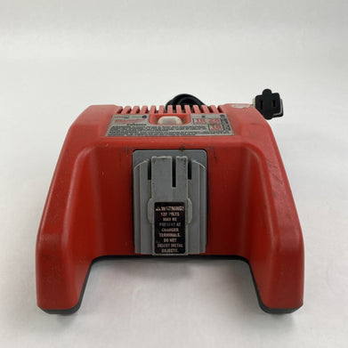 Milwaukee 18 28V Li ion NiCd Universial Charger