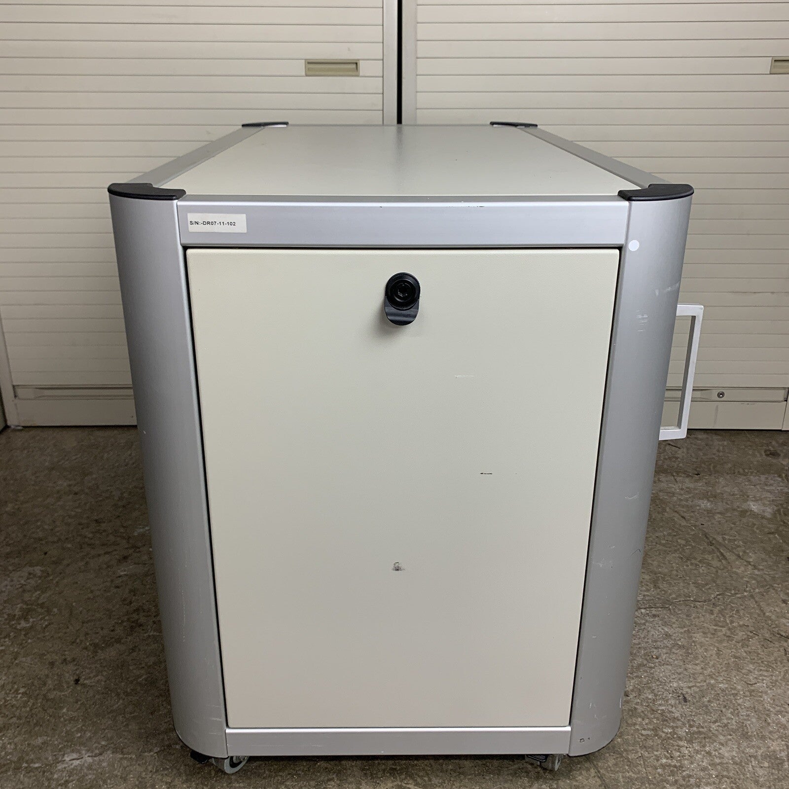 Peak N300DR Scientific Nitrogen Generator
