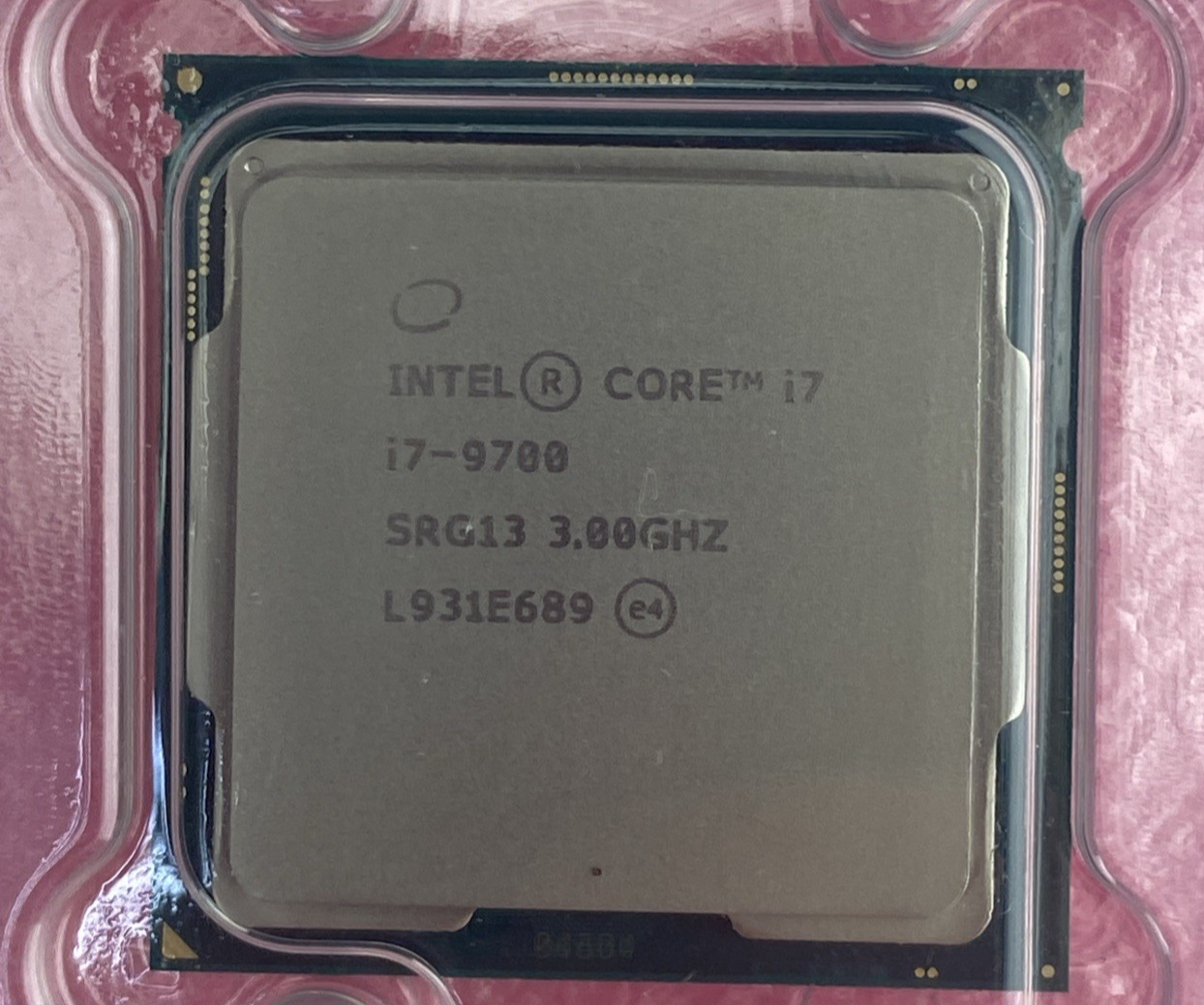 Intel Eight Core i7-9700 CPU Processor 3.0GHz LGA1151 SRG13 Tested