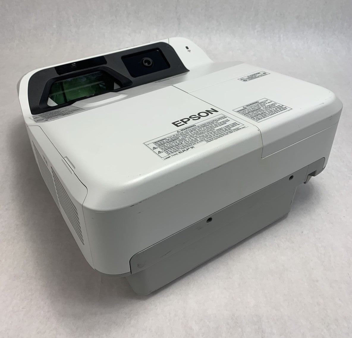 Epson PowerLite 695Wi H740A LCD Lamp Projector 2367 Lamp Hours - No Remote0