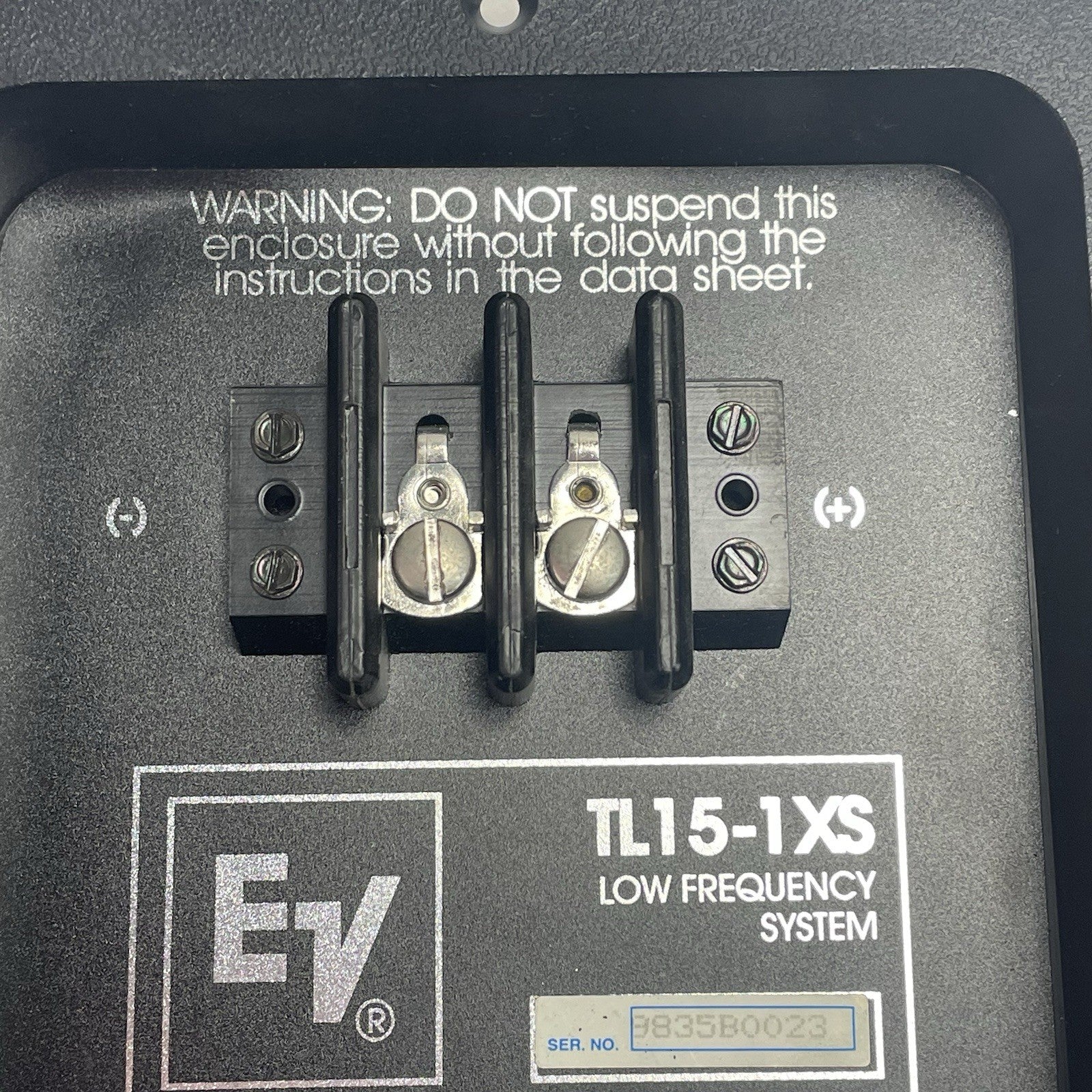 Electro-Voice  Subwoofer Passthrough TL15-1 XS3
