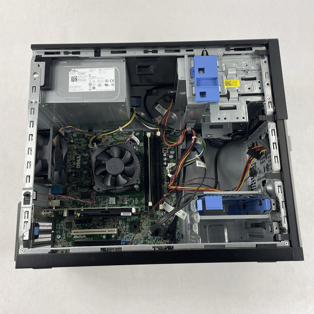 Dell Optiplex 9020 MT i5-4670 3.40 GHz 4 GB RAM No HDD/OS AMD Radeon 4190-C24-A9
