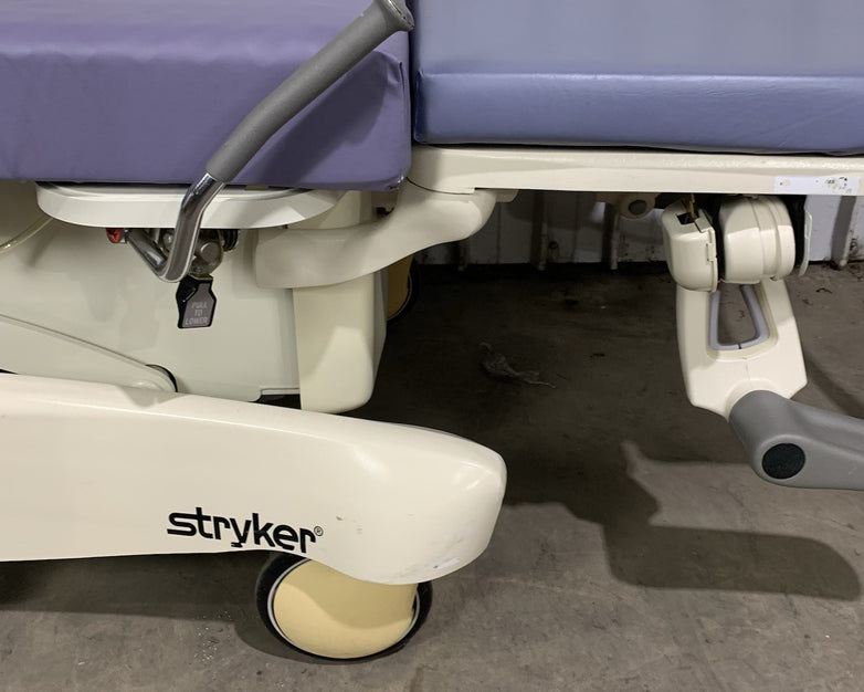 Stryker LD304 Birthing Bed Powers and Lifts Torso Hydraulic Stuck