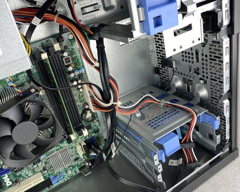 Dell OptiPlex 790 MT Intel Core i5-2500 3.30GHz 4GB RAM DVDRW No HDD OS